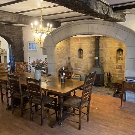 Holiday home Inglenook