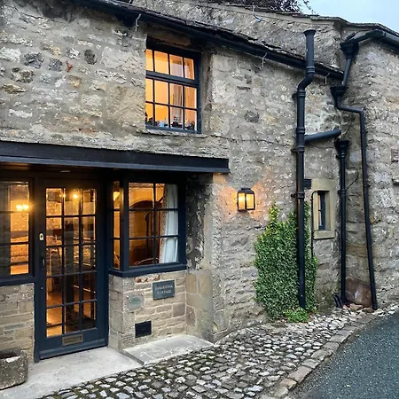 Holiday home Inglenook